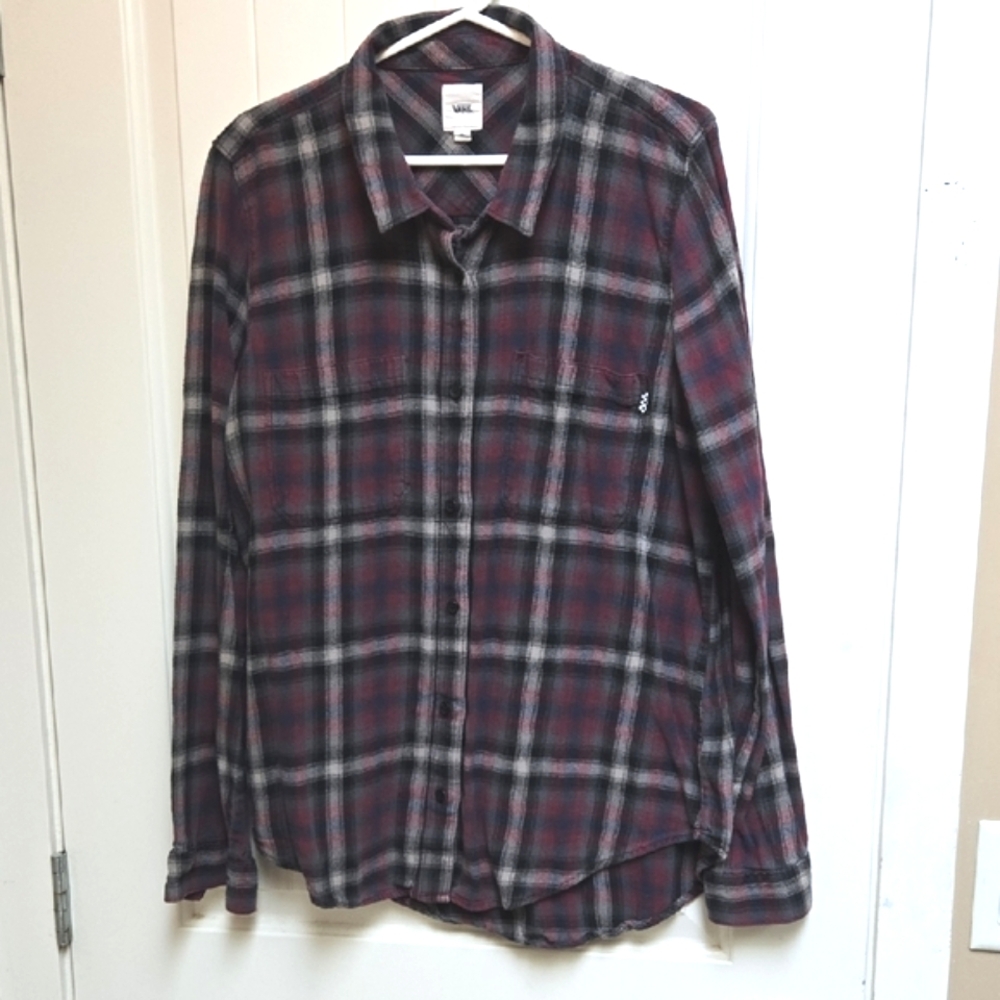 Vans Red and Black Casual Button Down Shirt Long Sleeve XL Breast Pockets